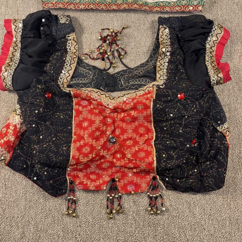Saree Handmade Women’s Bundle 2 Tops Sequins Traditional Handmade - Picture 3 of 9